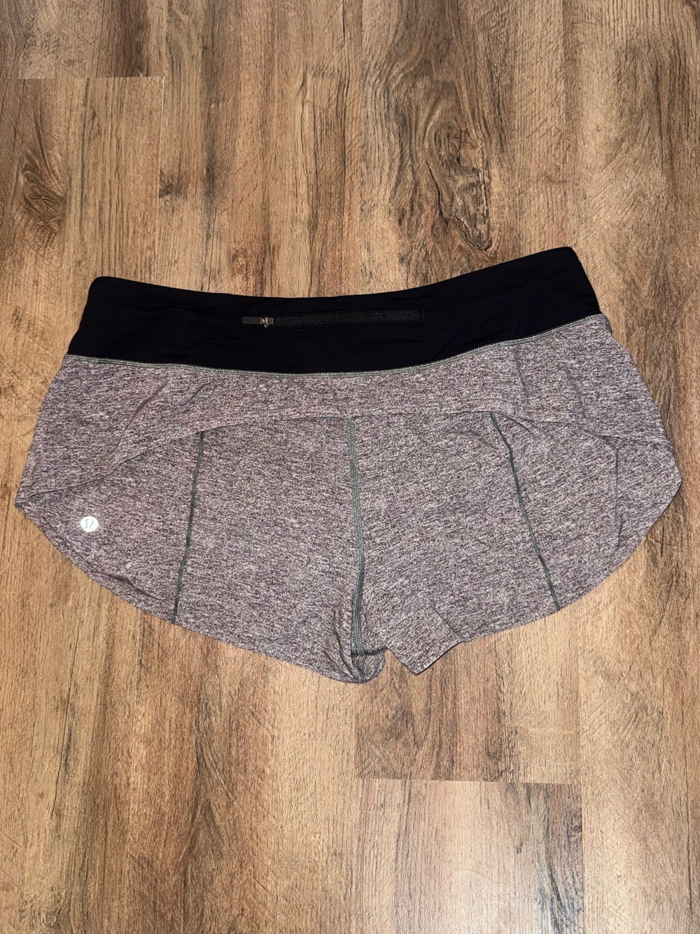 Lululemon Speed Up short 2.5”